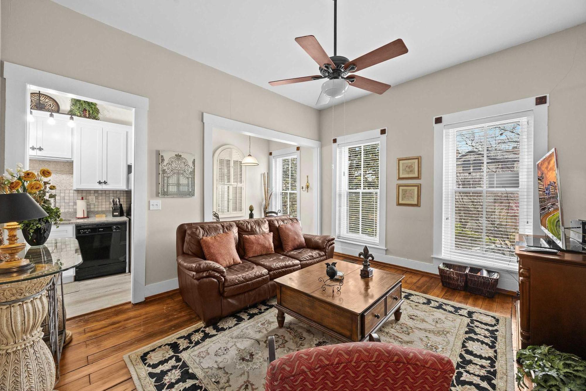 Perfect Retreat In The Heart Of Holiday home Louisville